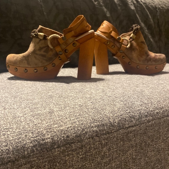 Free People Clog - Picture 1 of 4